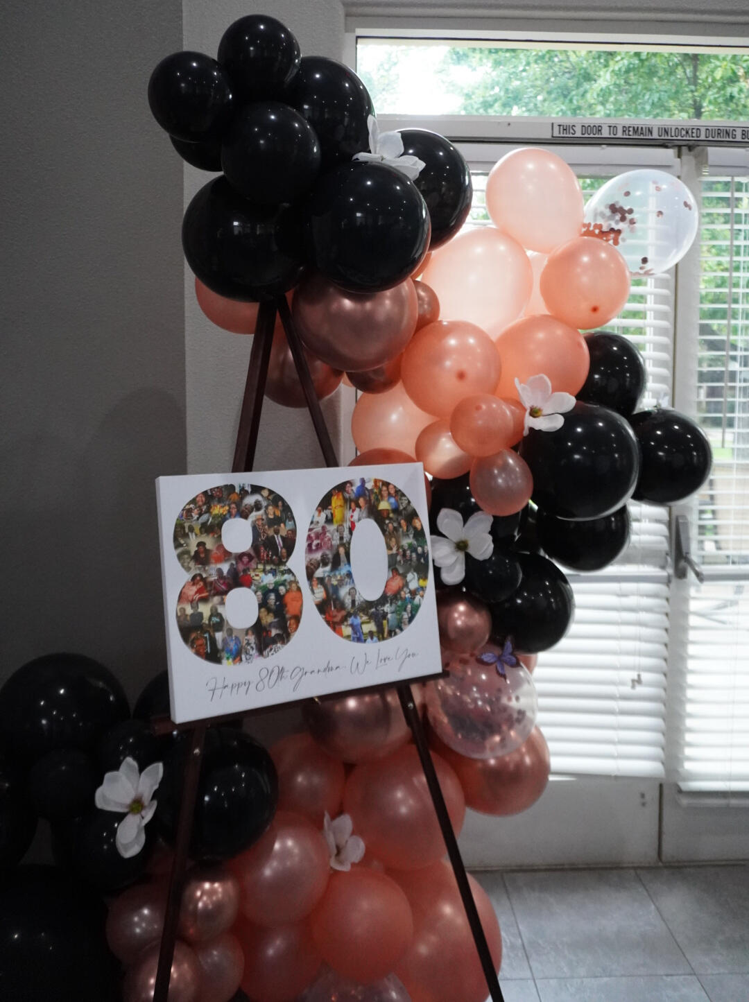 Easel Balloon Garlands